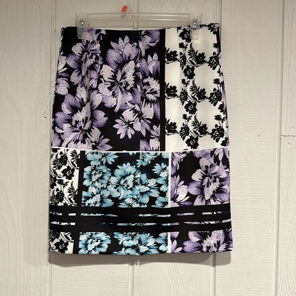 White House Black Market Floral Skirt